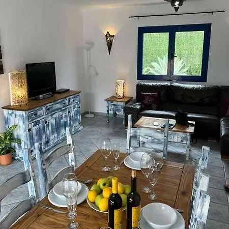 Casa May * Коральео